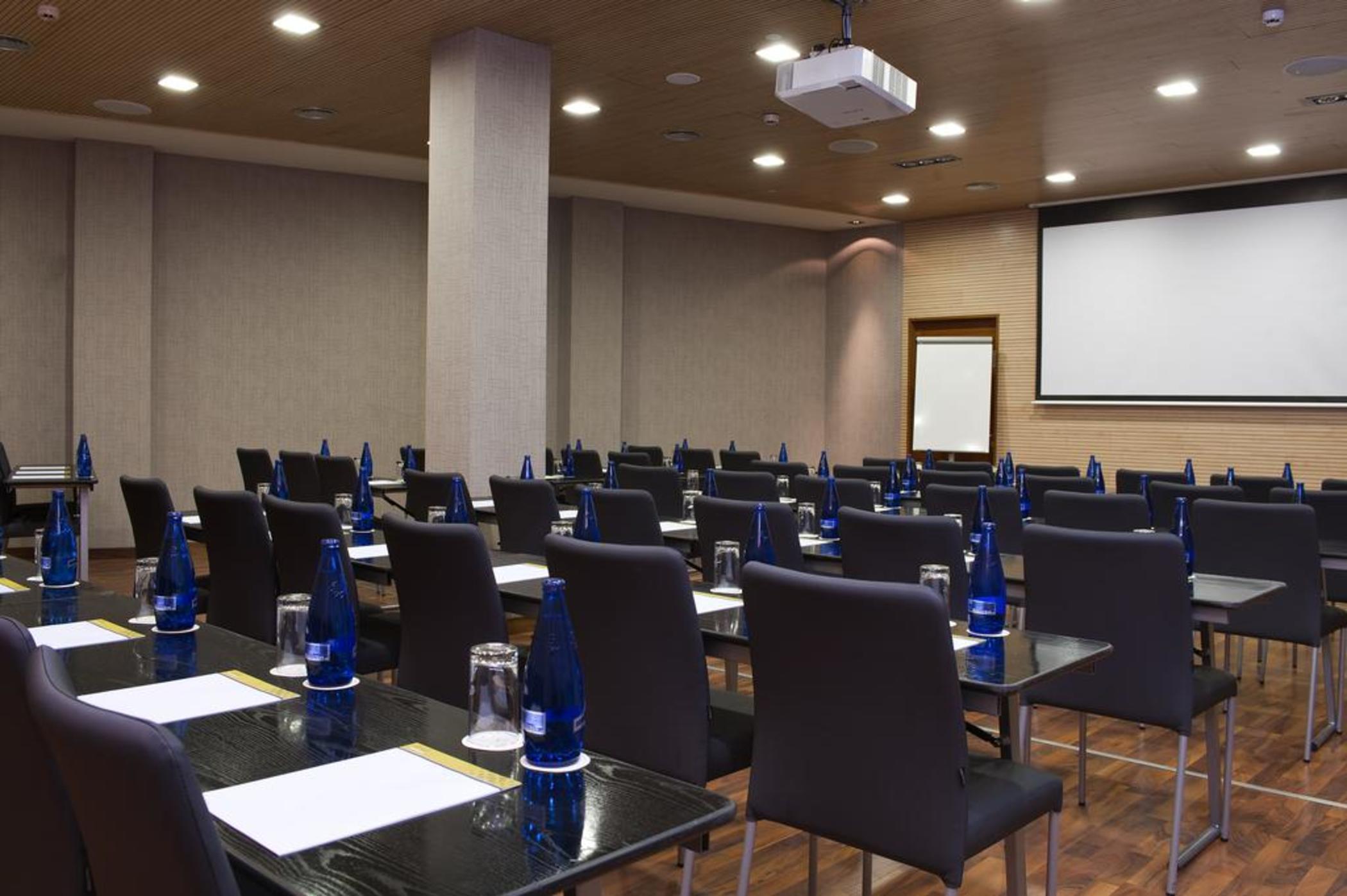 Exe Moncloa Hotel Madrid Perniagaan gambar