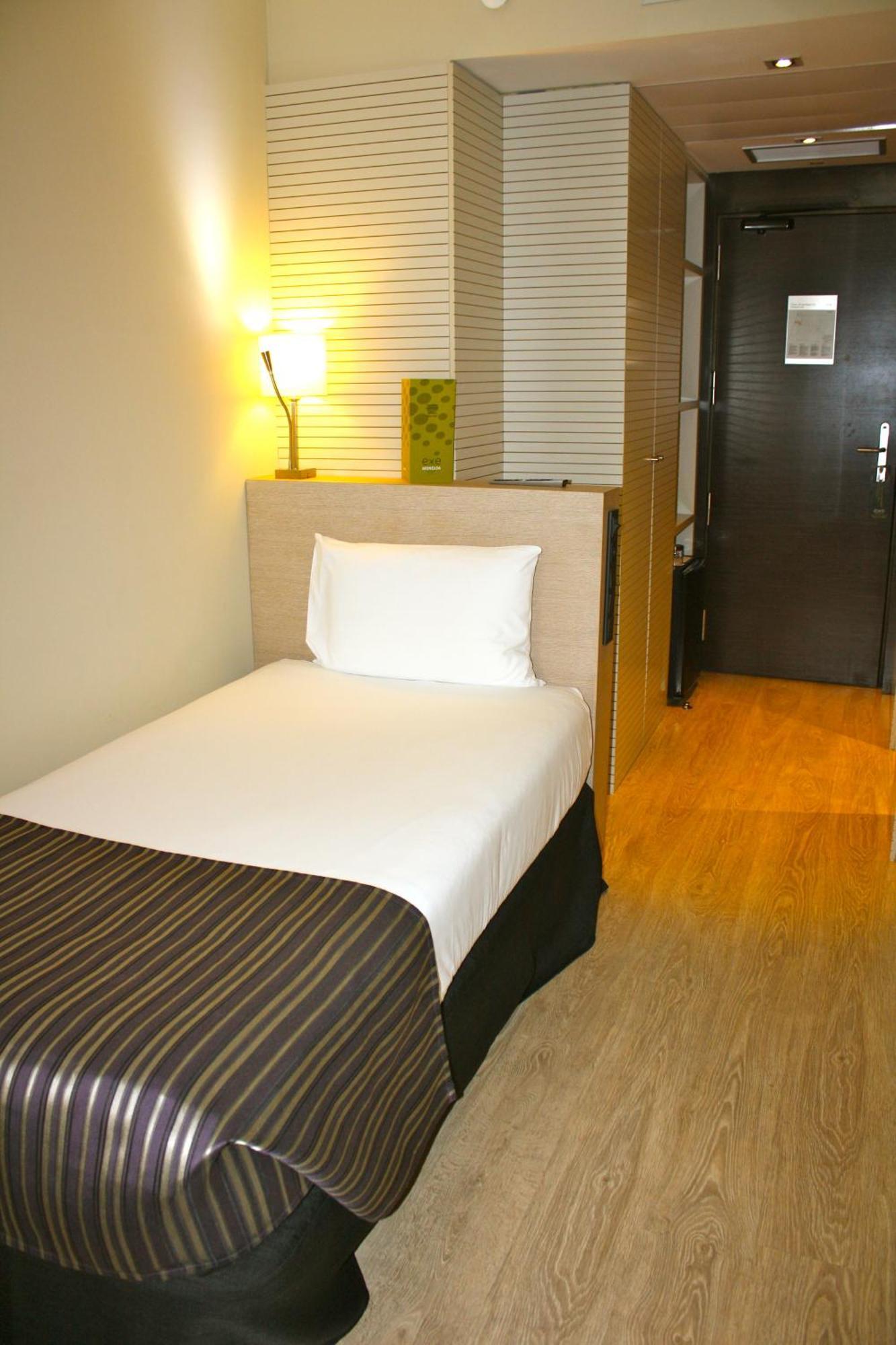 Exe Moncloa Hotel Madrid Bilik gambar