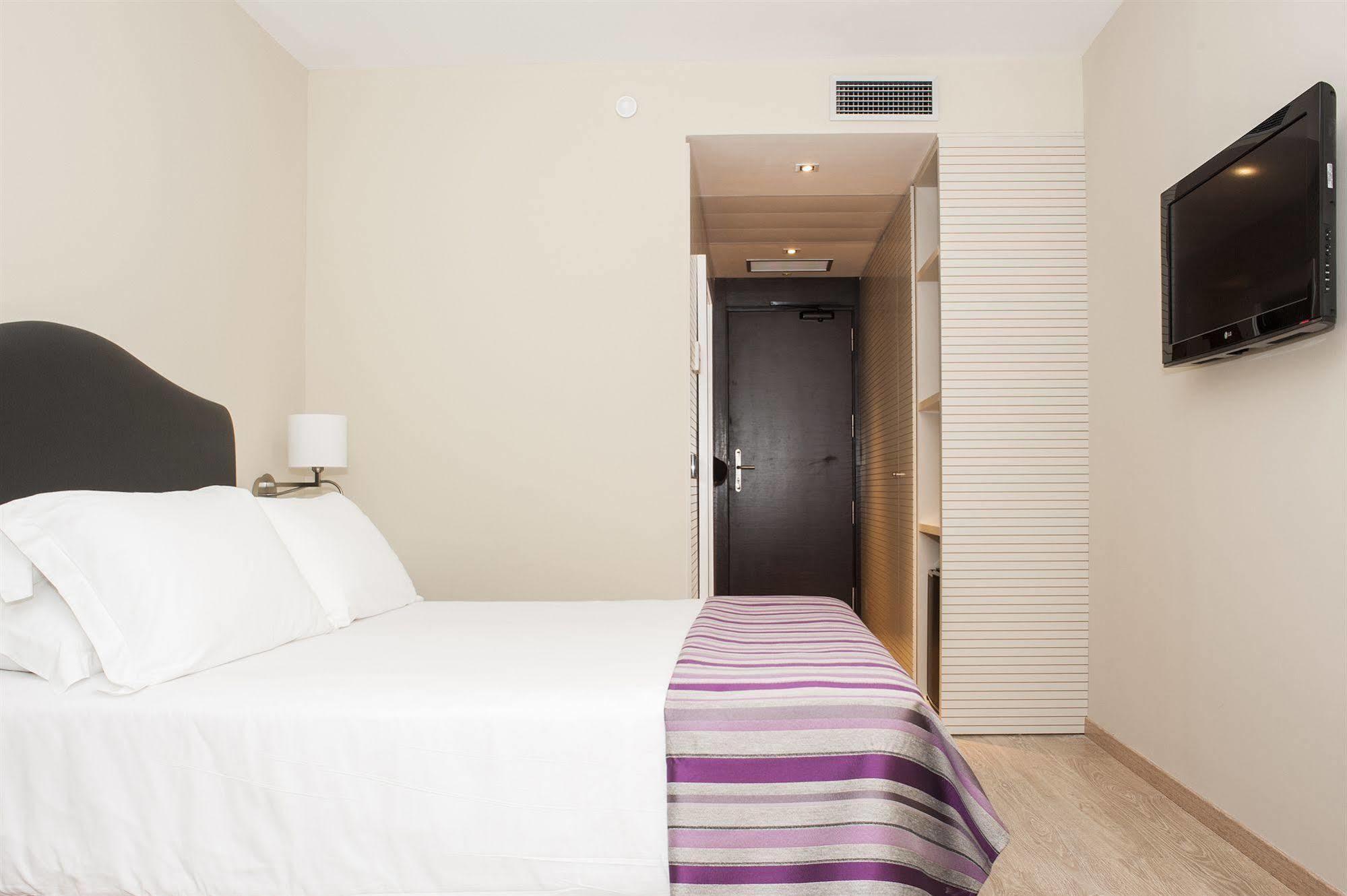 Exe Moncloa Hotel Madrid Bilik gambar