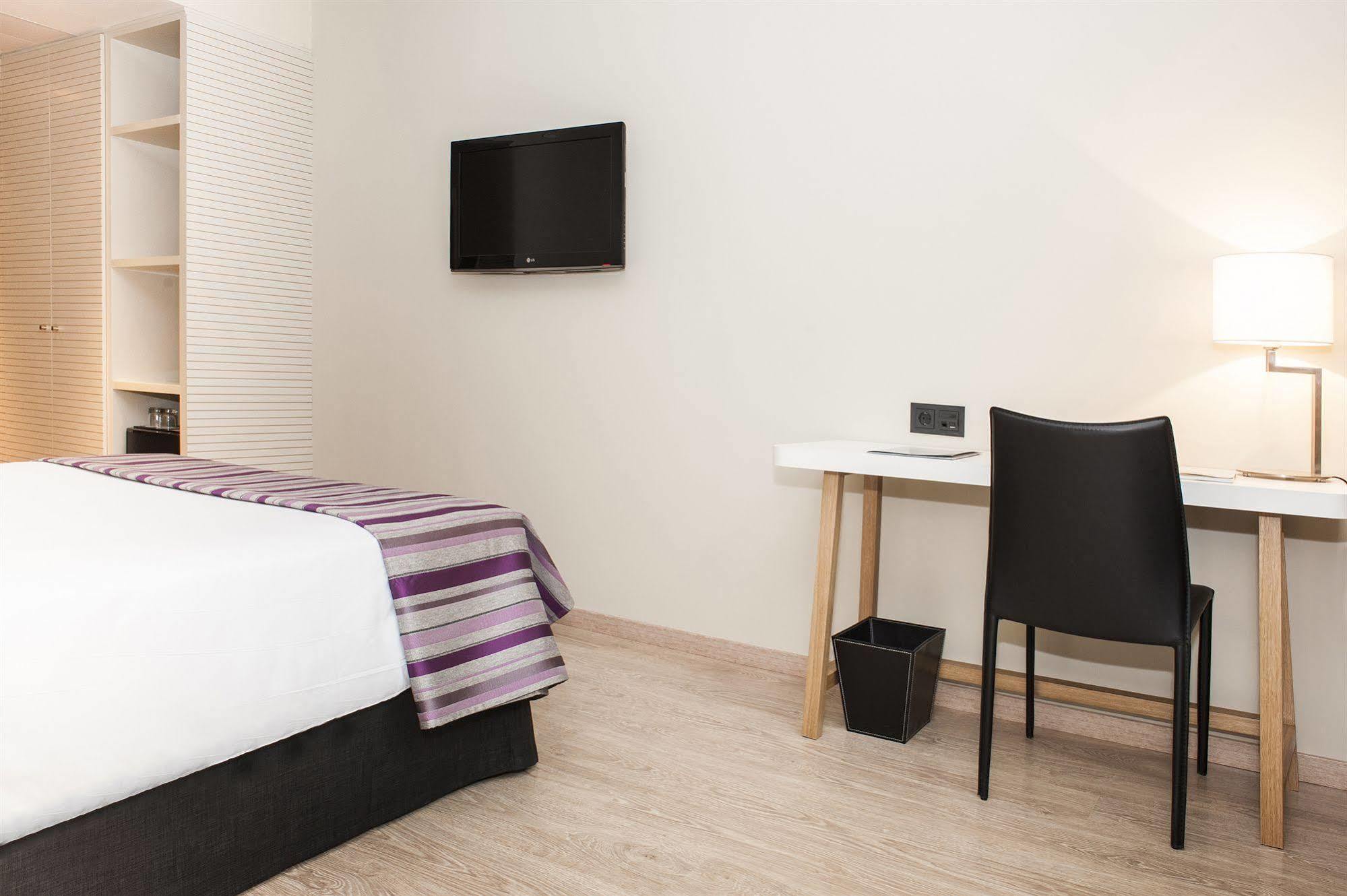 Exe Moncloa Hotel Madrid Bilik gambar